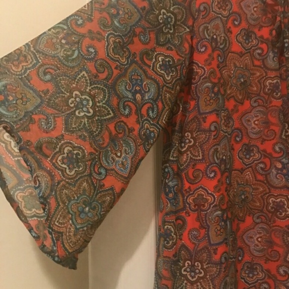 Shawl/Top - Picture 3 of 3